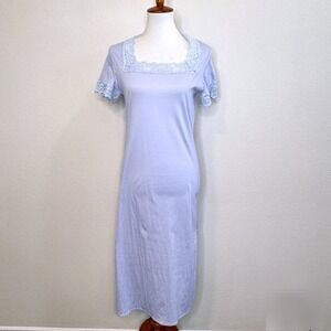 HANRO of Switzerland Nightgown Short Sleeve Lace Trim SM Lavender Quiet Luxury
